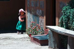 La bambina curiosa